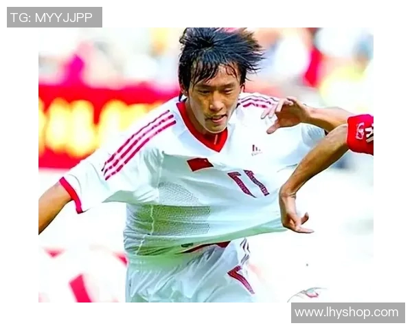 中国后卫足球明星风采展示与职业生涯回顾精彩瞬间